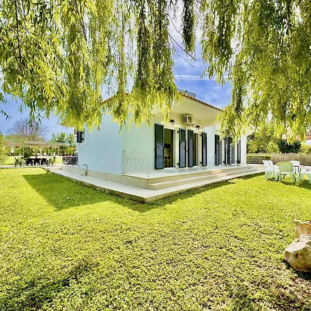 Vila Dafni With Private Pool By Dadovillas Roda (Corfu)