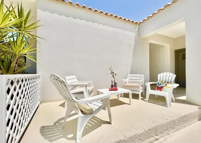 Dafni With Private Pool By Dadovillas