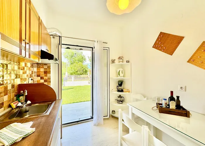 Dafni With Private Pool By Dadovillas *