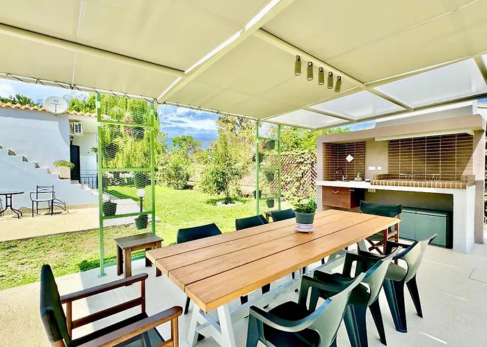 Dafni With Private Pool By Dadovillas Villa *