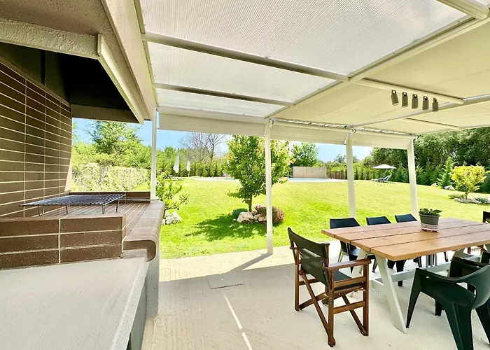 Villa Dafni With Private Pool By Dadovillas