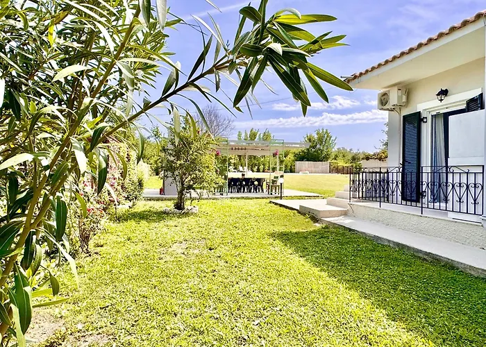Dafni With Private Pool By Dadovillas Villa *
