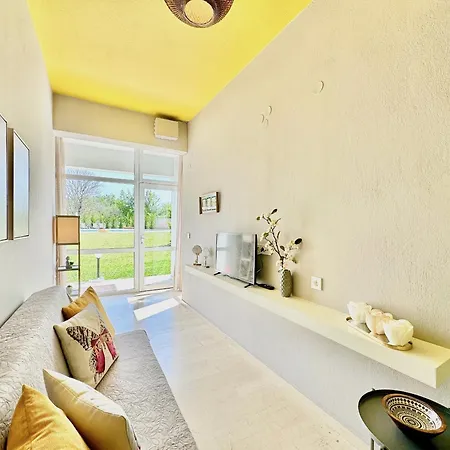 Dafni With Private Pool By Dadovillas *