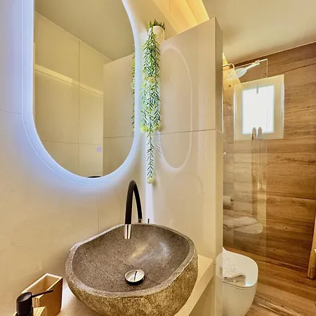 Dafni With Private Pool By Dadovillas *